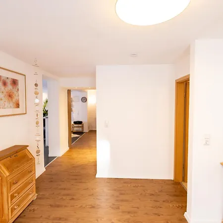 Grosse Schoene Ferienwohnung Mit Kleinem Garten Im Weinort Randersacker Extérieur photo