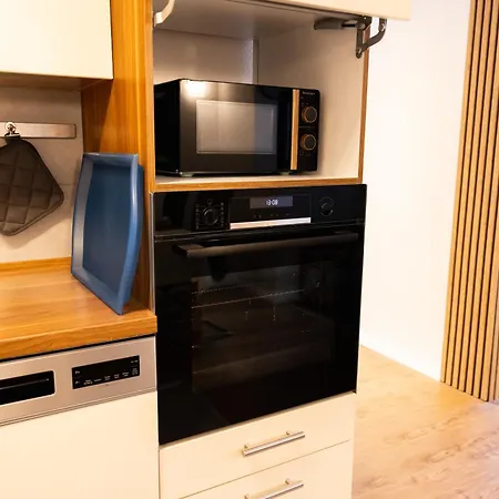 Grosse Schoene Ferienwohnung Mit Kleinem Garten Im Weinort Randersacker Extérieur photo